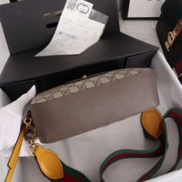 Gucci Purse Neo Vintage Messenger GG Supreme Bag - Picture 5 of 8